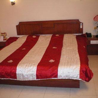 Samdariya Hotel Jabalpur Bagian luar foto