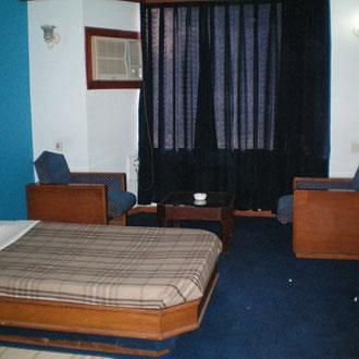 Samdariya Hotel Jabalpur Bagian luar foto