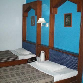 Samdariya Hotel Jabalpur Bagian luar foto